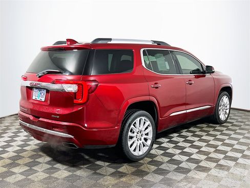 Used 2020 GMC Acadia Denali w/ Denali Ultimate Package image 8
