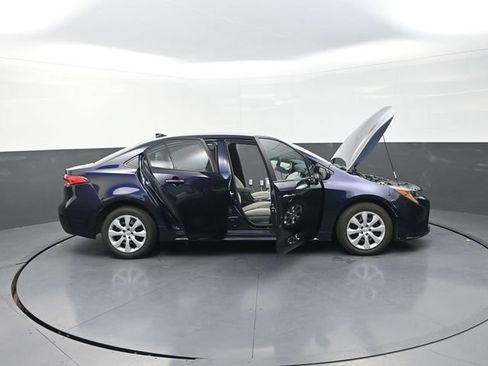 Used 2024 Toyota Corolla LE FWD image 45