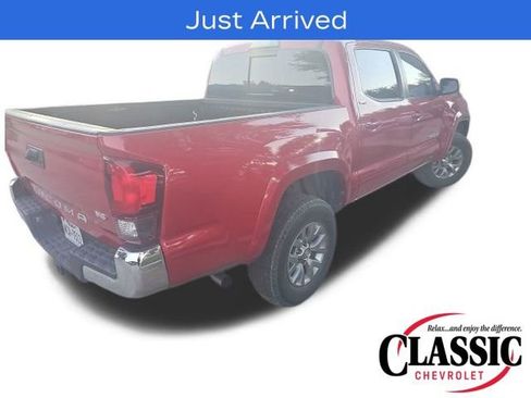 Used 2018 Toyota Tacoma SR5 image 14