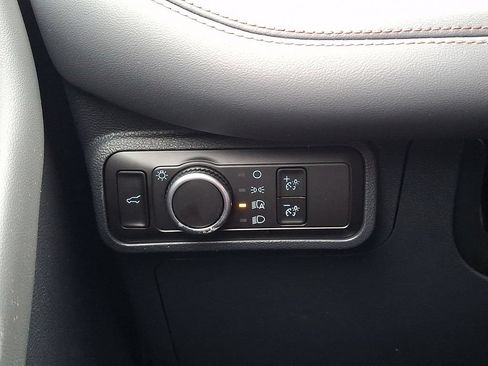 New 2026 Ford Explorer Active AWD/4WD image 15