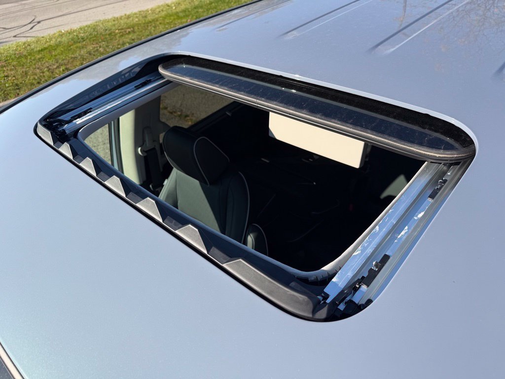 New 2027 Honda Odyssey Touring image 3