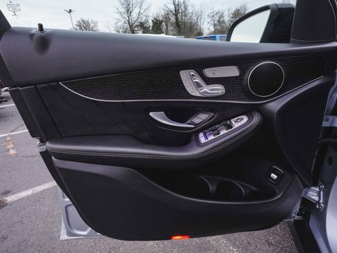 Used 2022 Mercedes-Benz GLC 300 GLC 300 image 9