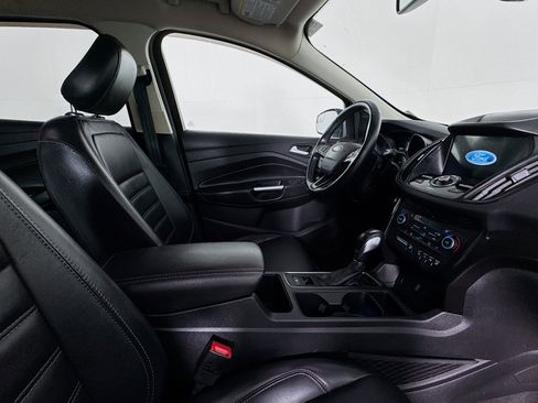 Used 2019 Ford Escape Titanium image 42