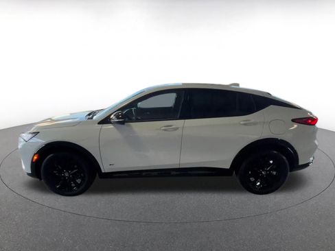 Used 2025 Buick Envista Sport Touring image 8