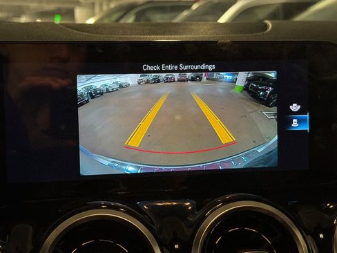 Used 2023 Mercedes-Benz GLA 250 image 18