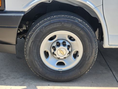 New 2025 Chevrolet Express 2500 w/ Driver Convenience Package image 16