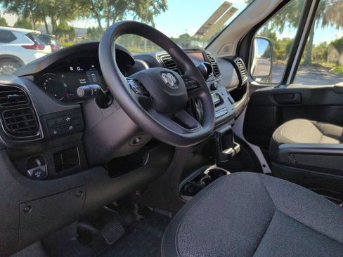 Used 2025 RAM ProMaster 2500 w/ U-Haul Equipment Group FWD image 14