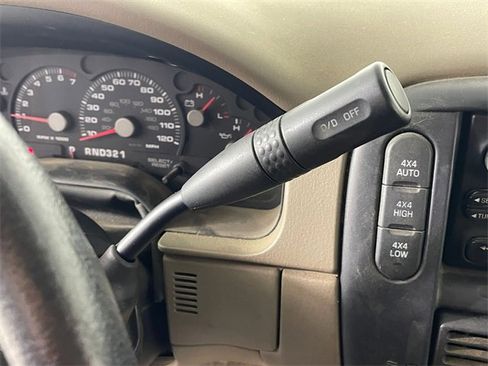 Used 2004 Ford Explorer XLS image 9