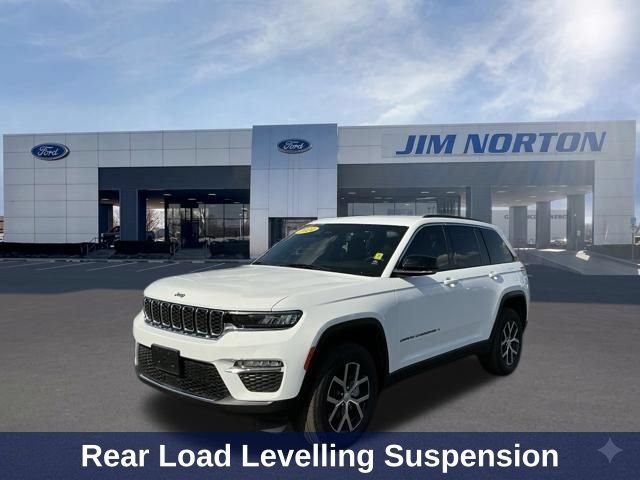 Used 2024 Jeep Grand Cherokee Limited w/ Trailer Tow Package AWD/4WD image 11