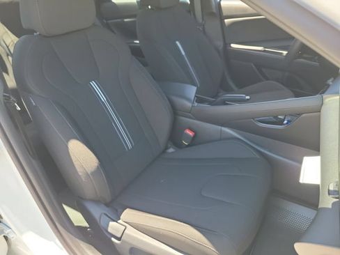 New 2026 Hyundai Elantra Sport FWD image 20