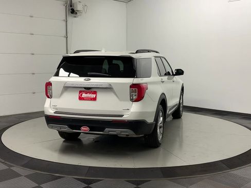 Certified 2020 Ford Explorer XLT w/ Equipment Group 202A AWD/4WD image 7