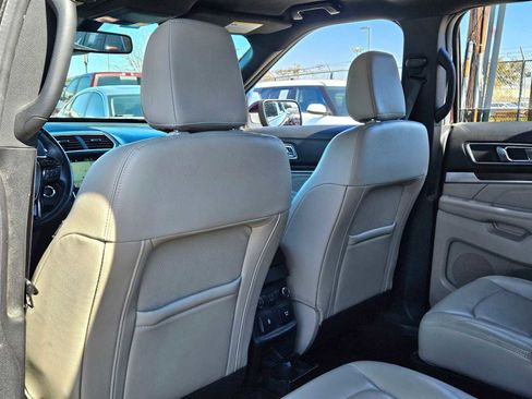 Used 2018 Ford Explorer Limited w/ Equipment Group 301A image 18