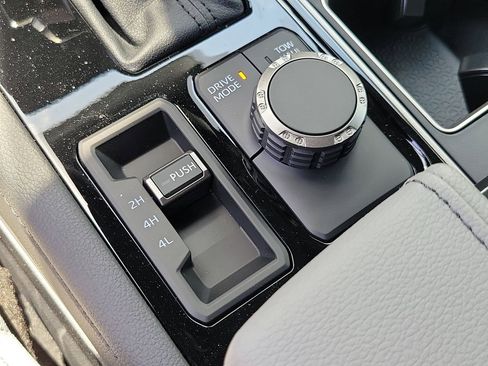 New 2026 Toyota Tundra Limited AWD/4WD image 27