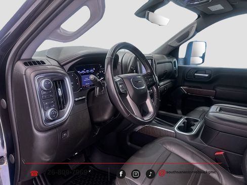 Used 2021 GMC Sierra 2500 Denali w/ Denali Black Diamond Edition AWD/4WD image 10