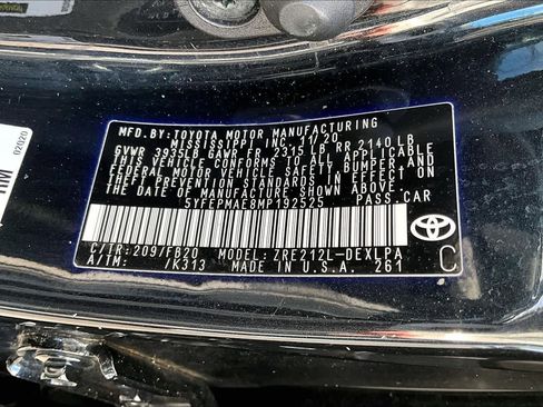 Used 2021 Toyota Corolla LE image 30