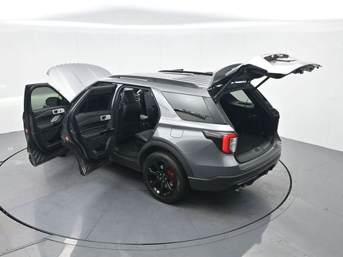 Used 2024 Ford Explorer ST w/ Equipment Group 401A image 32