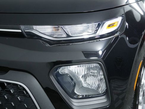 Used 2020 Kia Soul S image 11