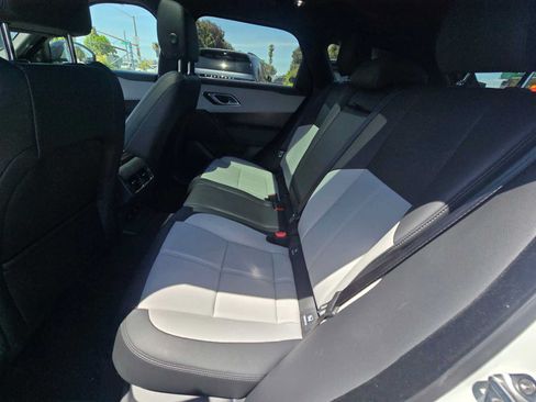 Used 2026 Land Rover Range Rover Velar Dynamic SE AWD/4WD image 17