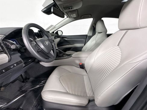 Certified 2024 Toyota Camry SE w/ Convenience Package FWD image 3