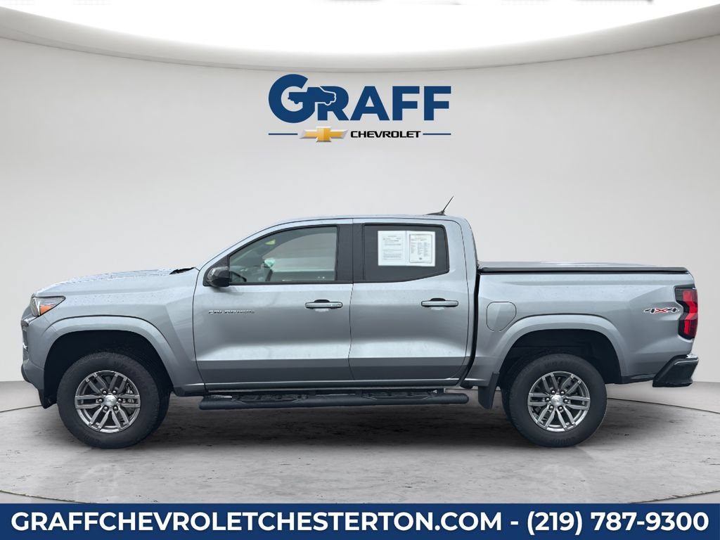 Used 2024 Chevrolet Colorado LT w/ LT Convenience Package II AWD/4WD image 3