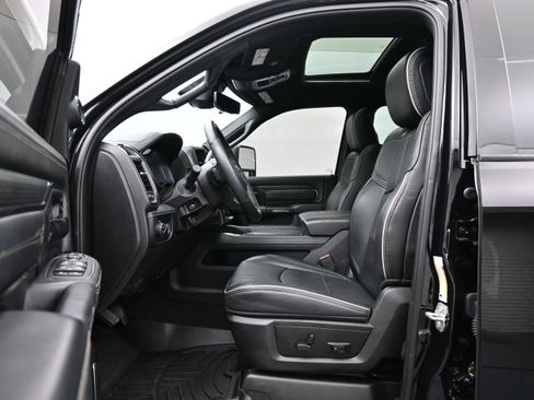 Used 2024 RAM 2500 Limited AWD/4WD image 9