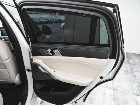 Used 2023 BMW X6 xDrive40i w/ Executive Package image 15