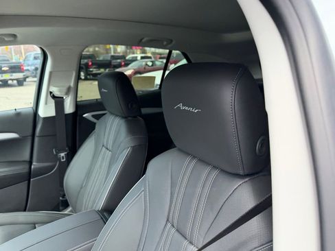 New 2026 Buick Envision Avenir image 15