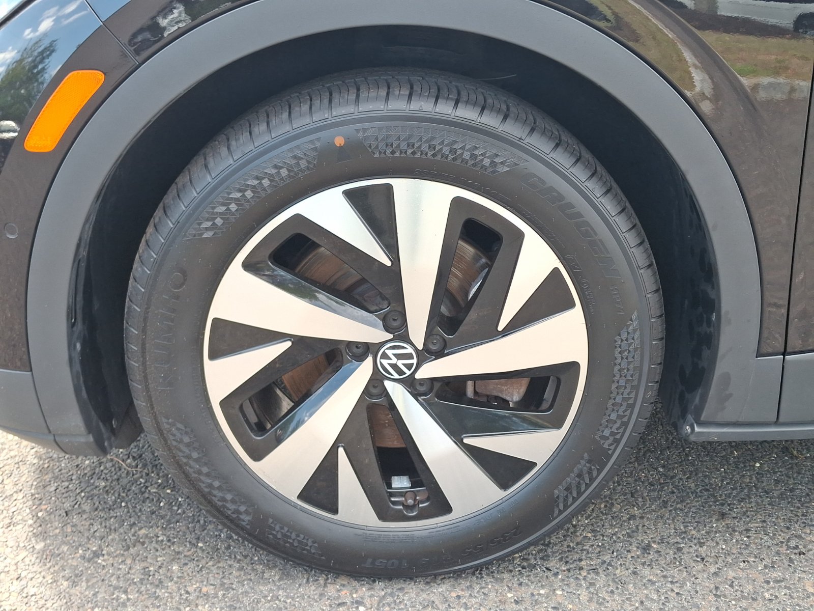 Used 2023 Volkswagen ID.4 Pro RWD image 9