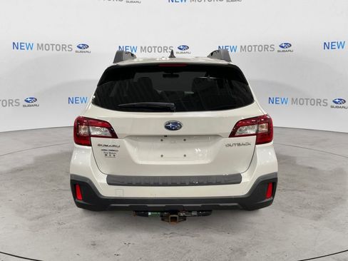Used 2018 Subaru Outback 2.5i Premium image 4