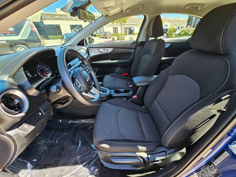 Used 2024 Kia Forte LXS image 19