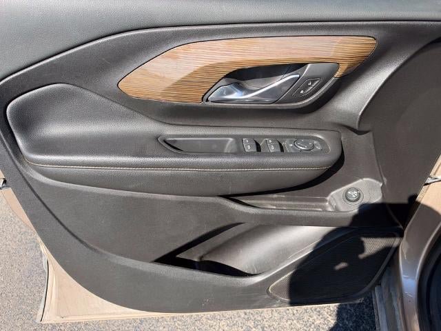 Used 2018 GMC Terrain SLE w/ Driver Convenience Package FWD image 8