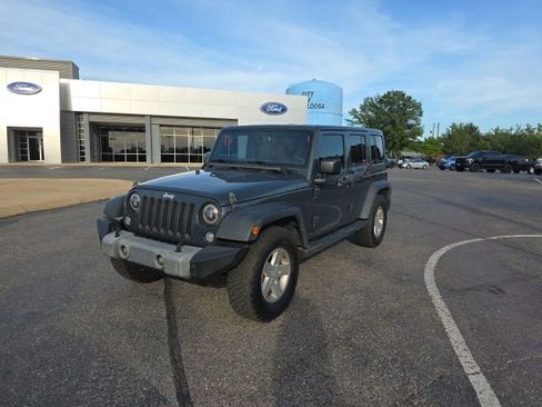 Used 2017 Jeep Wrangler Unlimited Sport w/ Quick Order Package 24S AWD/4WD image 7