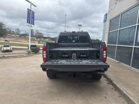 Used 2022 Ford F250 XLT w/ XLT Premium Package image 7