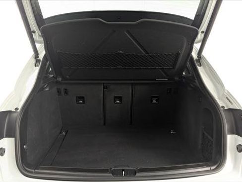 Used 2016 Porsche Macan Turbo image 19