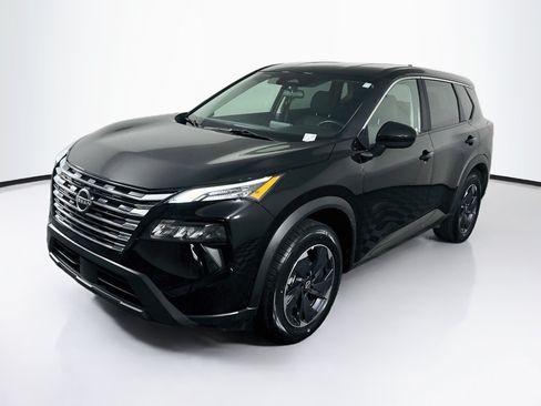 Used 2024 Nissan Rogue SV FWD image 3