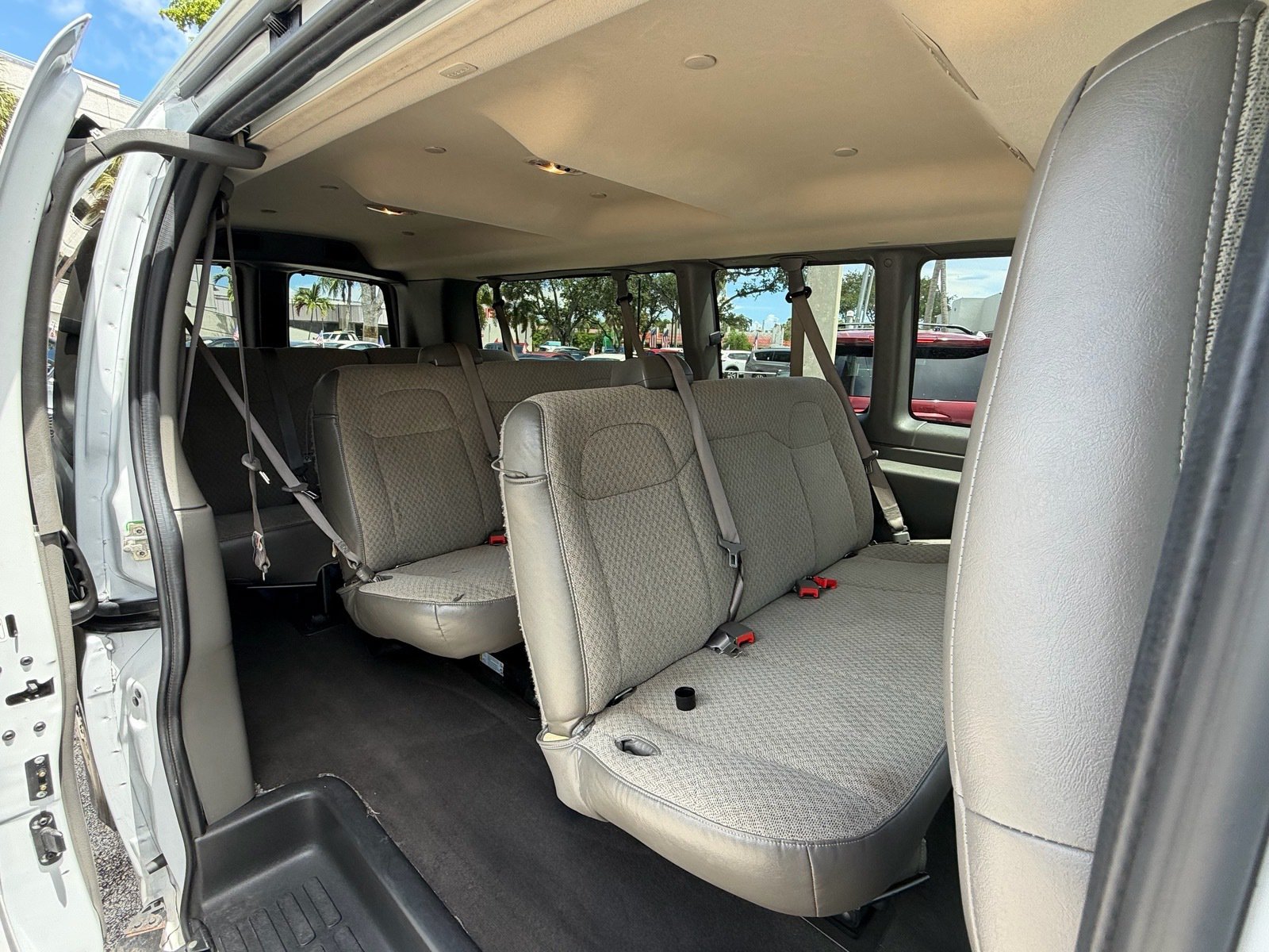 Used 2024 Chevrolet Express 3500 LT w/ LT Preferred Equipment Group RWD image 14