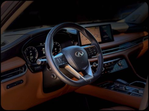 Used 2023 INFINITI QX60 Sensory w/ Vision Package image 13