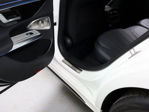 Certified 2026 Mercedes-Benz E 350 4MATIC Sedan image 28