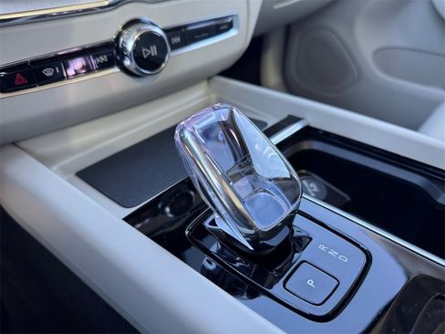 New 2026 Volvo XC60 T8 Ultra w/ Protection Package Premier image 11