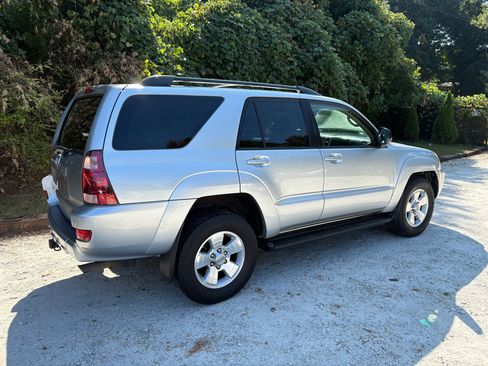 Used 2005 Toyota 4Runner SR5 image 3