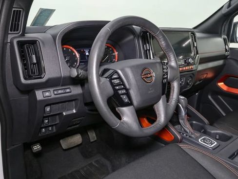 Used 2026 Nissan Frontier PRO-4X AWD/4WD image 18