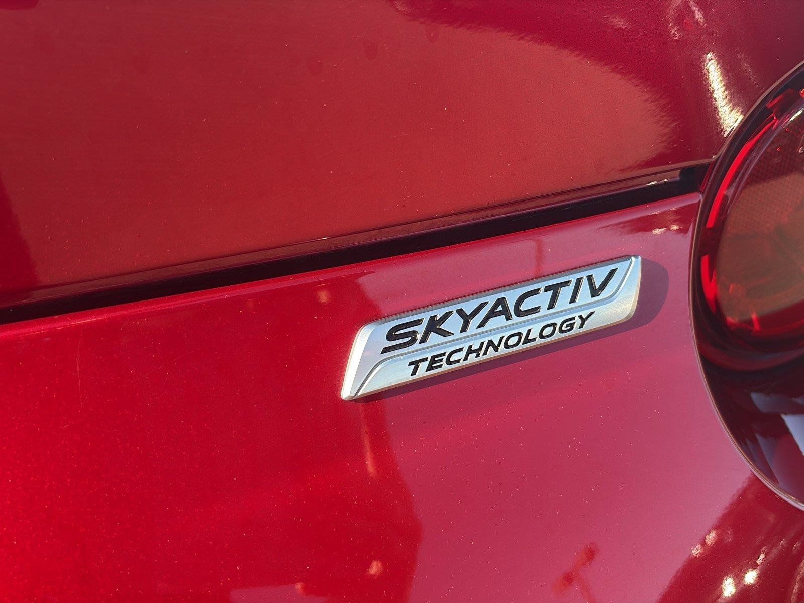 Used 2019 MAZDA MX-5 Miata RF Grand Touring RWD image 35