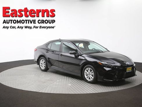 Used 2025 Toyota Camry LE FWD image 47