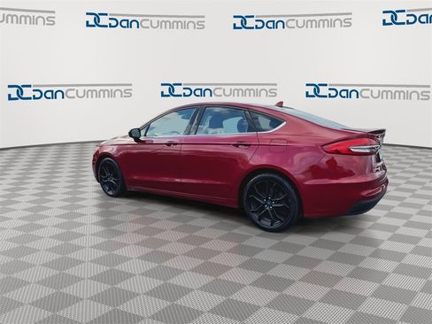 Used 2019 Ford Fusion SE w/ Equipment Group 151A image 6