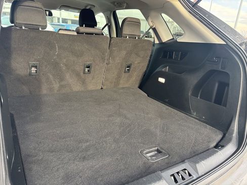 Used 2022 Ford Edge SE image 23