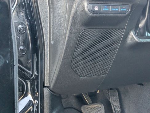 Used 2023 Jeep Wrangler Sahara image 13