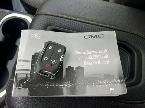 Used 2022 GMC Sierra 2500 AT4 AWD/4WD image 40