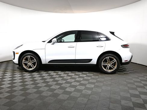 Used 2023 Porsche Macan AWD/4WD image 2