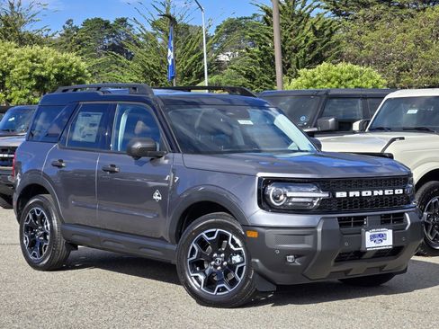 New 2026 Ford Bronco Sport Outer Banks AWD/4WD image 2