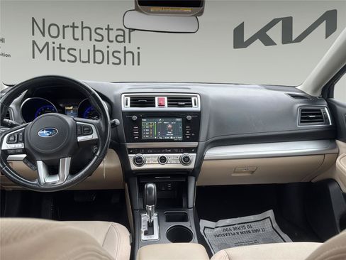 Used 2017 Subaru Legacy 2.5i Premium AWD/4WD image 9